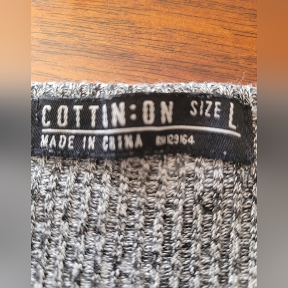 Cotton:on tank top for women. Size large - Picture 3 of 4